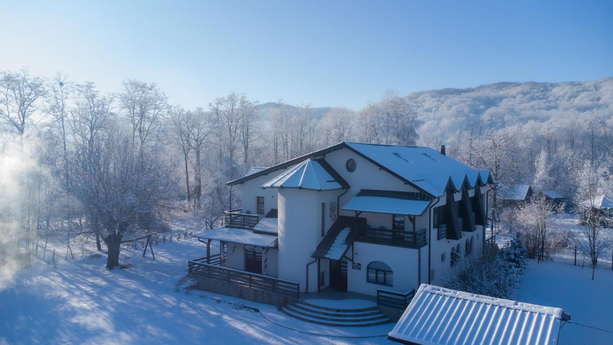 Din Natura Varbilau Exteriér fotografie